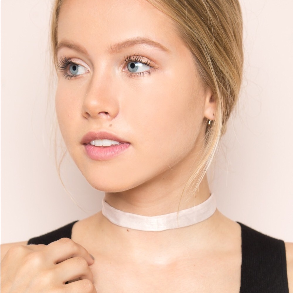 Brandy Melville pink silk choker